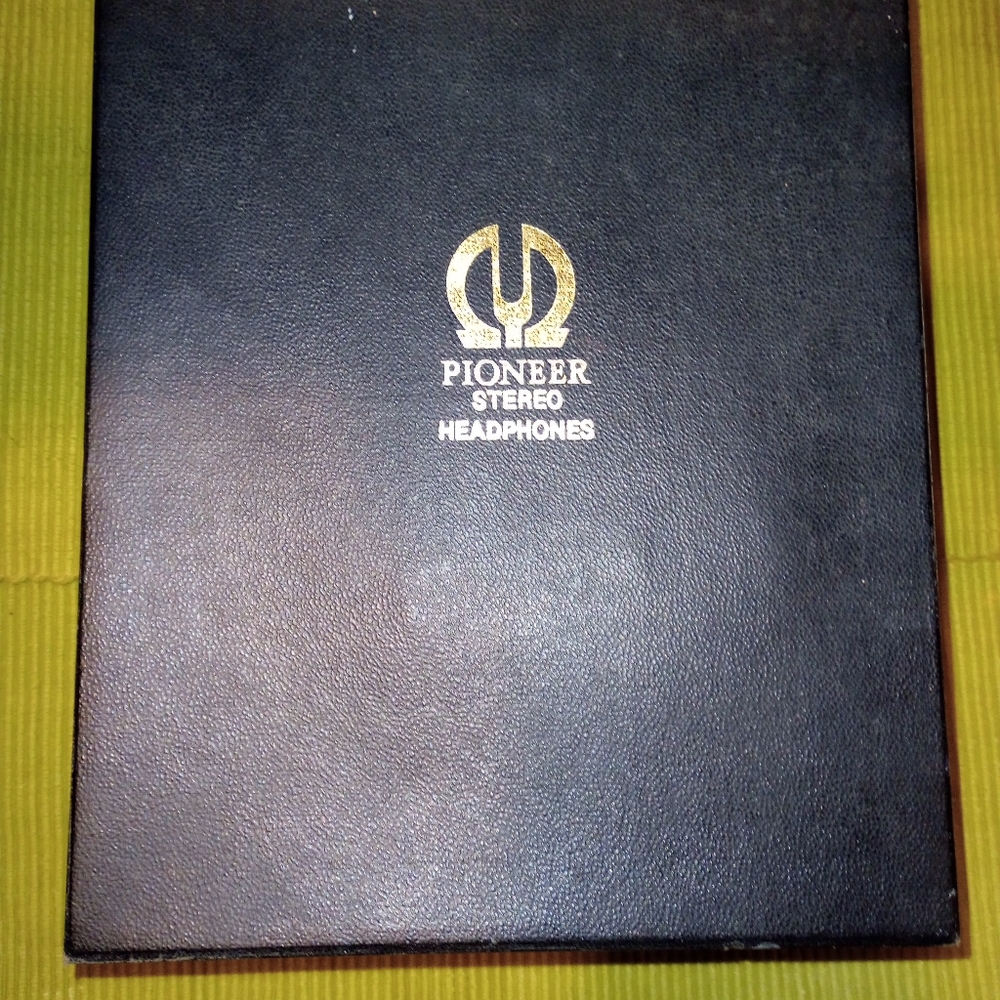 PIONEER STEREO HEADPHONES
